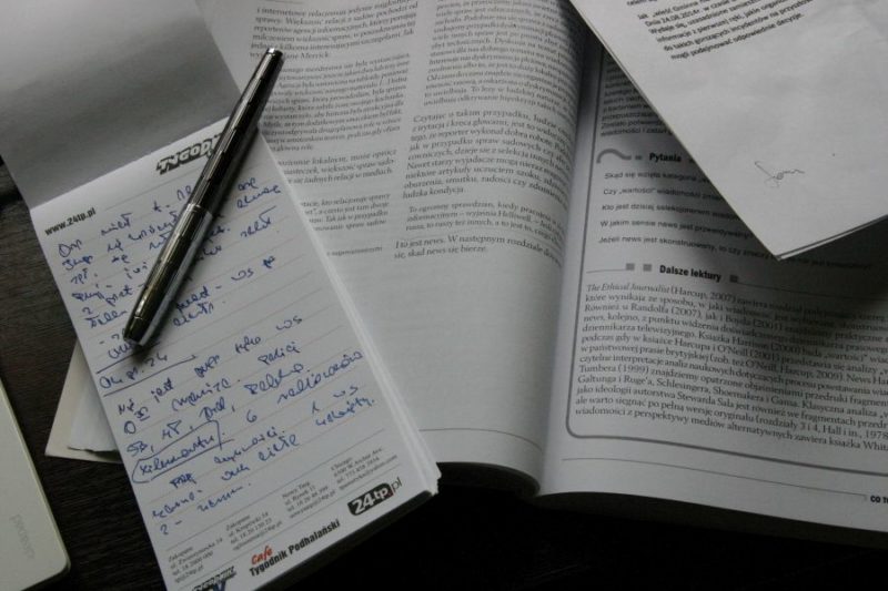 dziennikarskie źródła