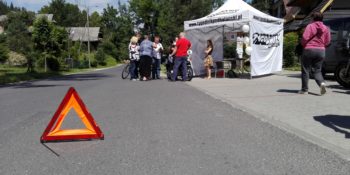 gazeta lokalna w terenie